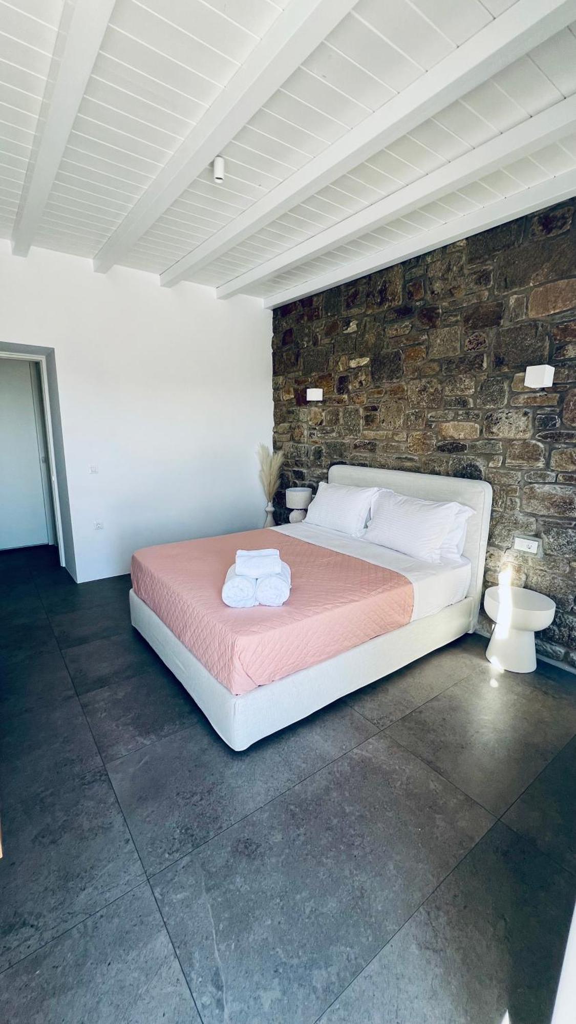 Taiyo Mykonos *